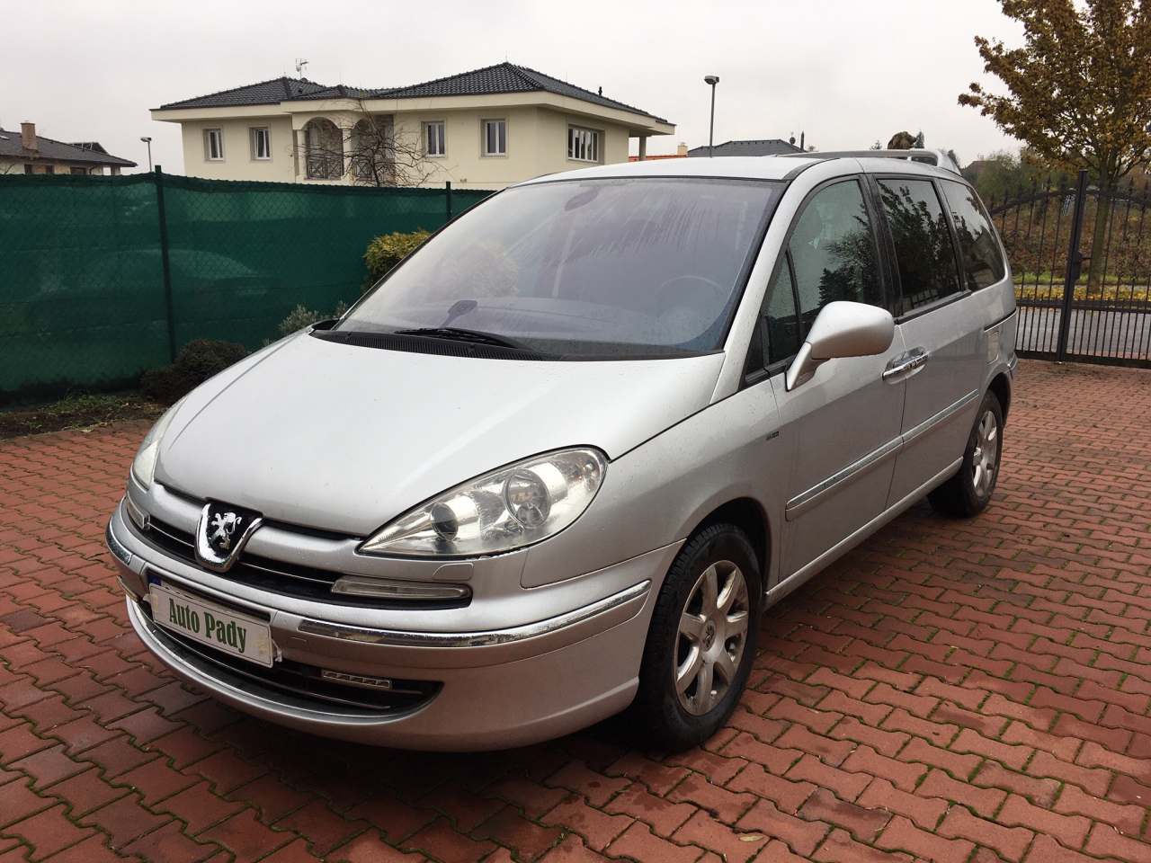 Peugeot 807